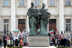200 деца рецитираха “Аз съм българче” в навечерието на националния празник